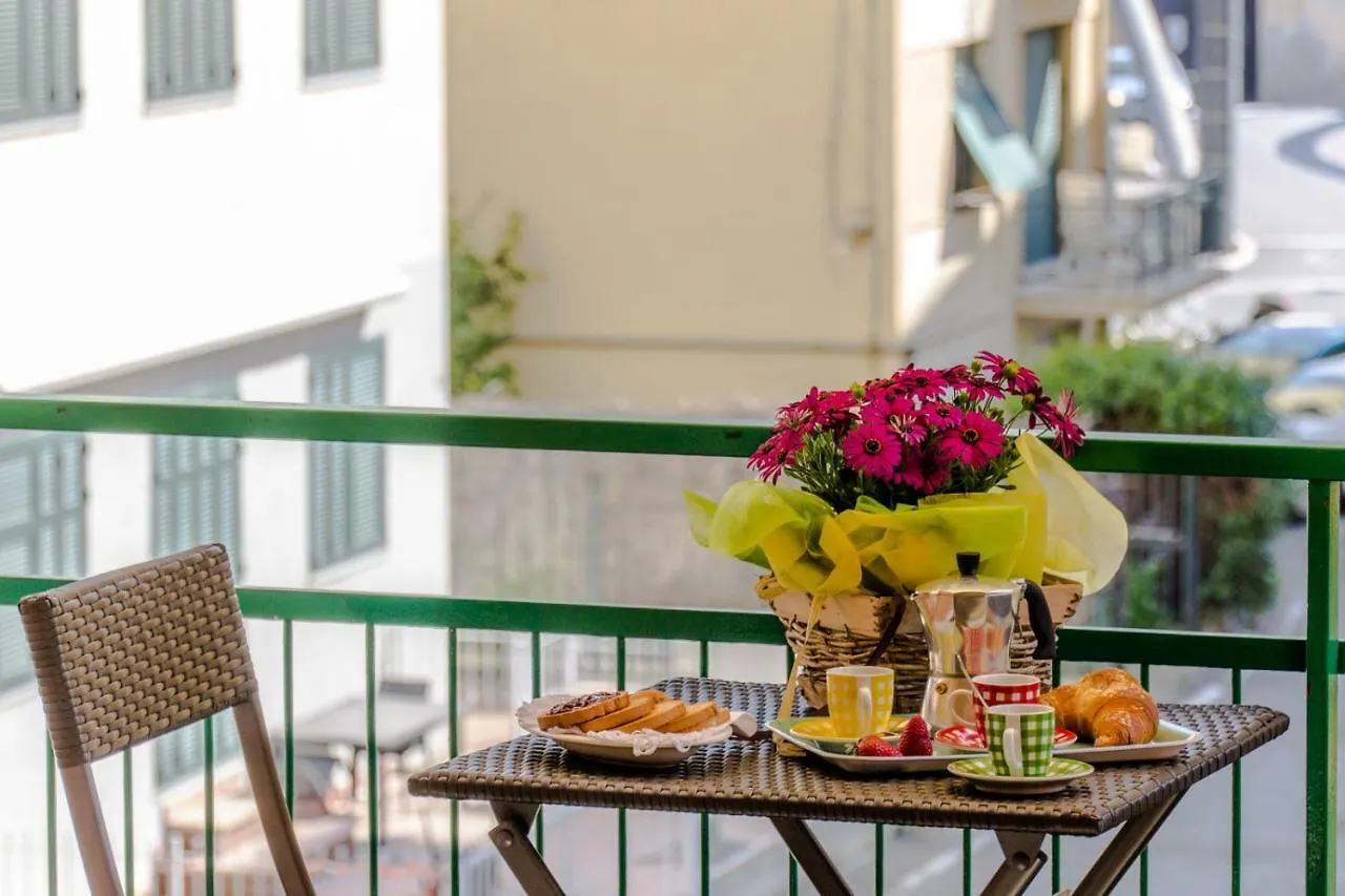 Casa Vacanze Isophylla Finale Ligure 3*,