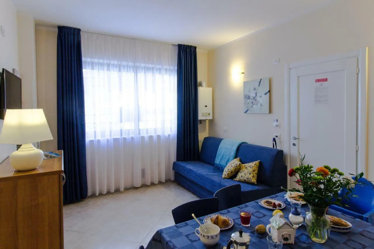 Casa Vacanze Isophylla Finale Ligure 3*,