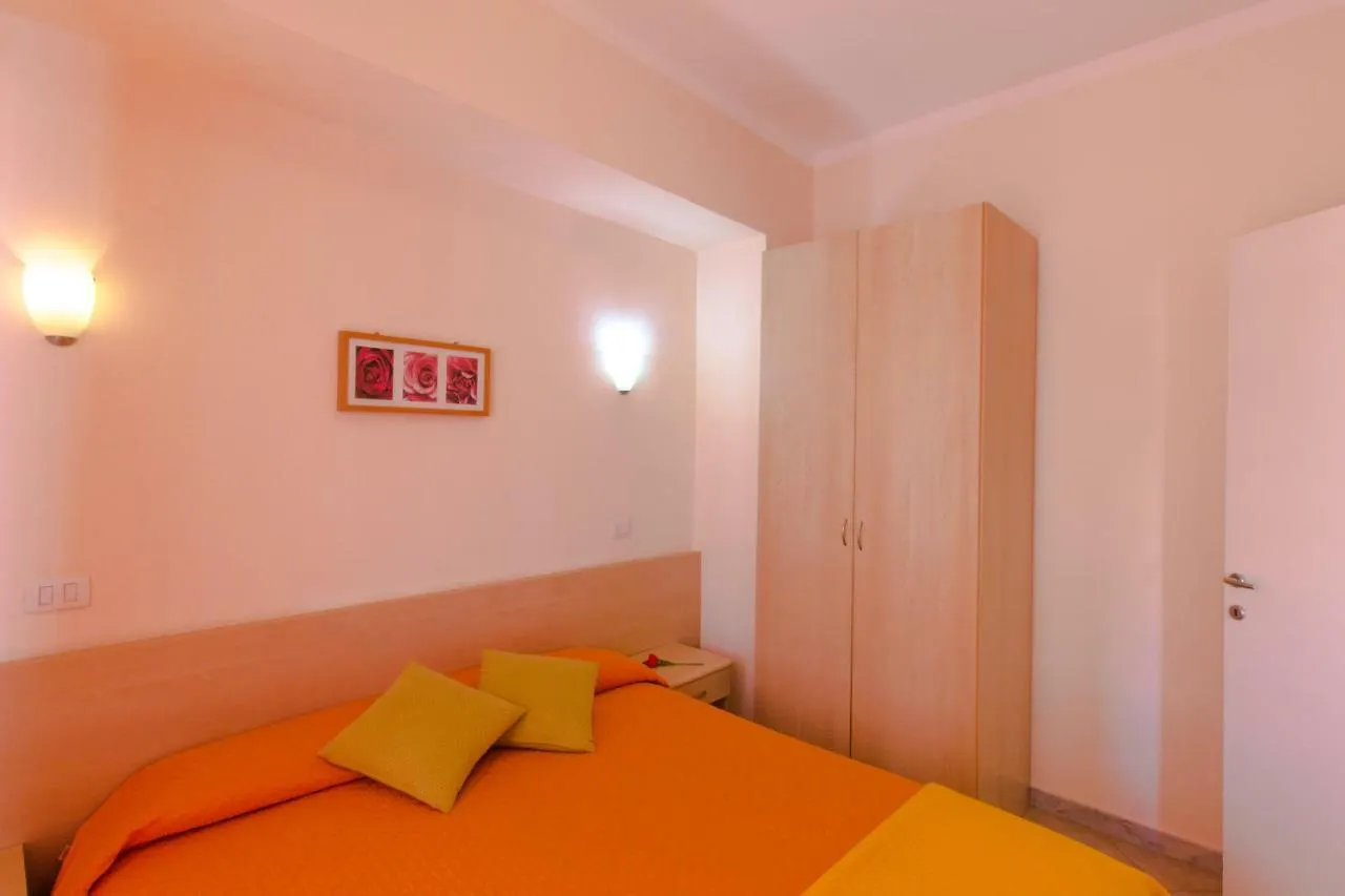 Lägenhetshotell Casa Vacanze Isophylla Finale Ligure
