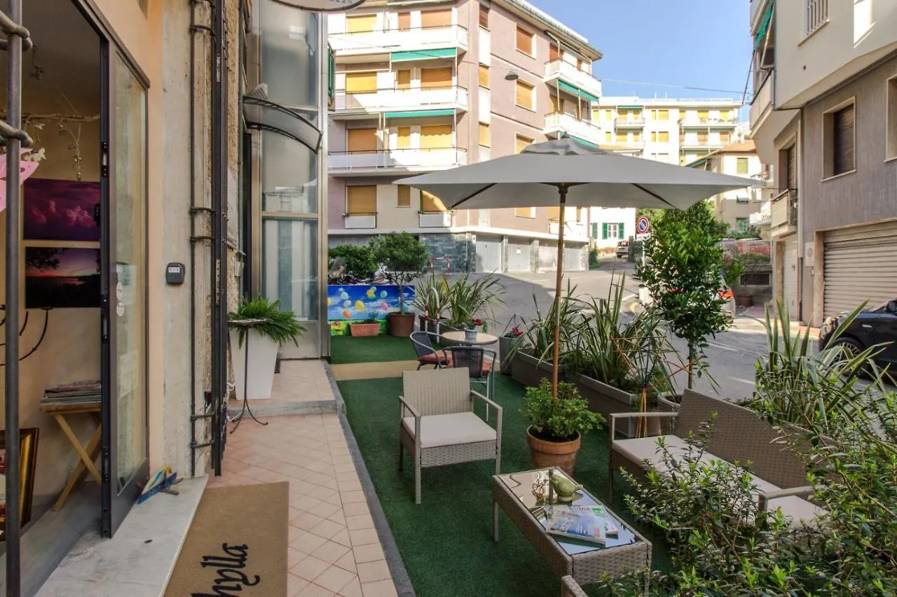 Aparthotel Casa Vacanze Isophylla Finale Ligure