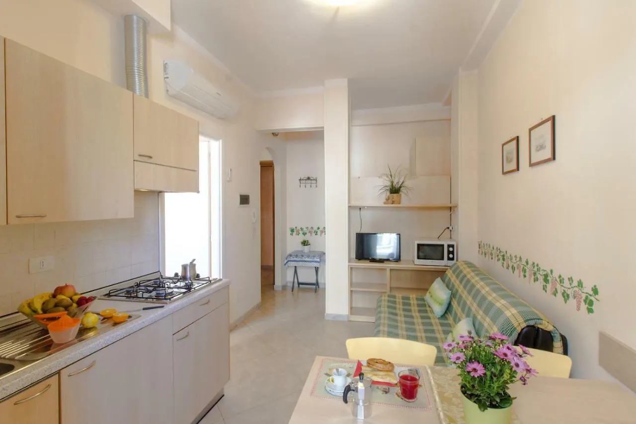 Casa Vacanze Isophylla Finale Ligure Aparthotel